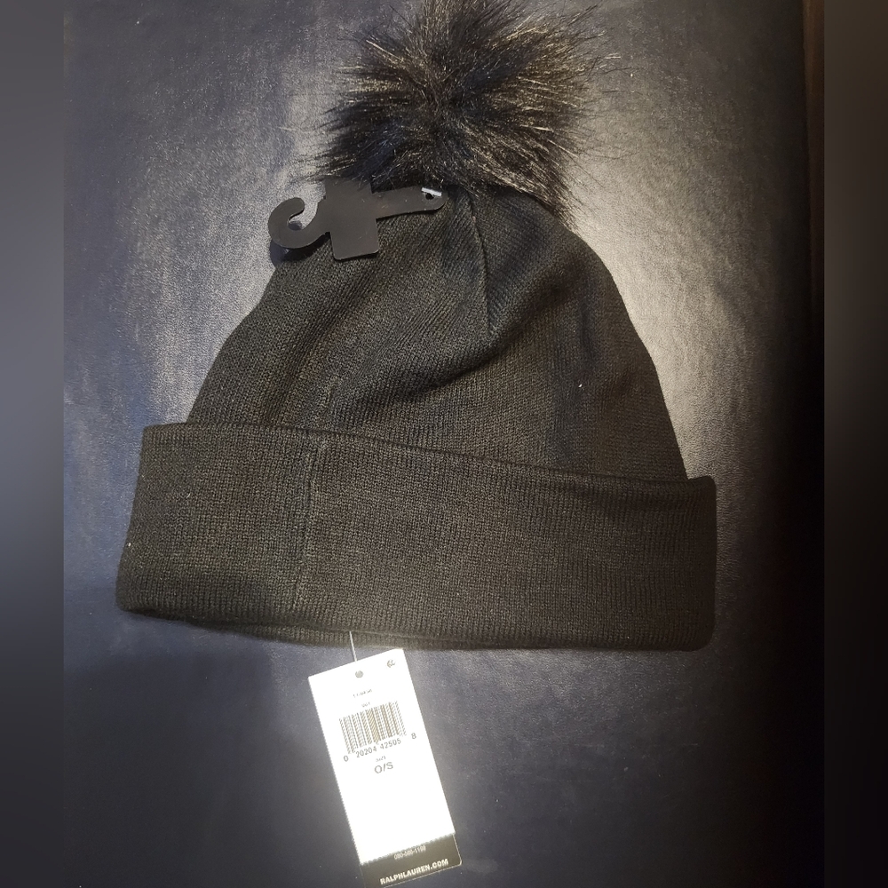 NWT Women's Lauren Ralph Lauren Black Beanie with Faux Fur Pom - Picture 4 of 5